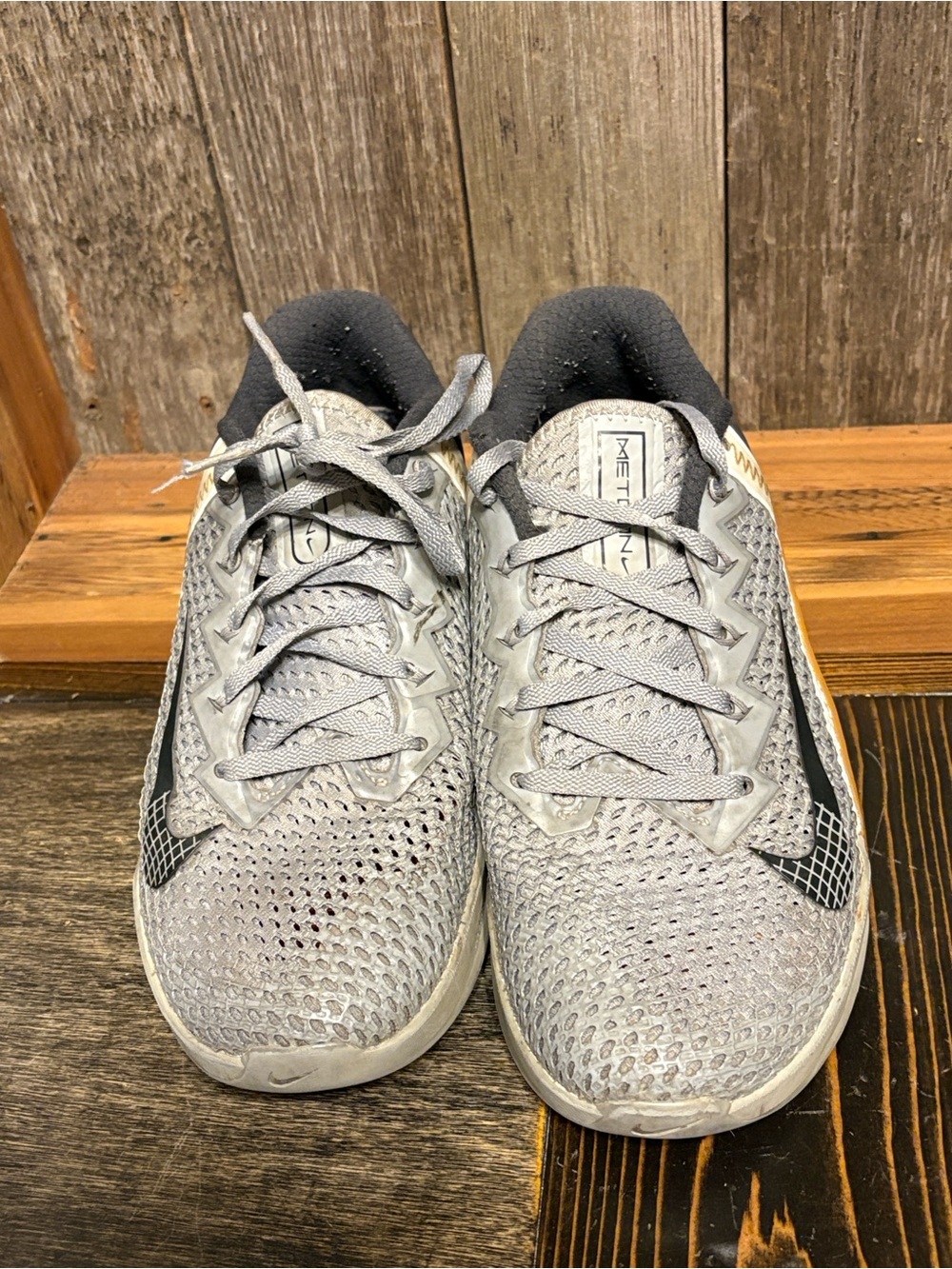 Nike Men’s Metcon 6 Smoke Grey Gum
